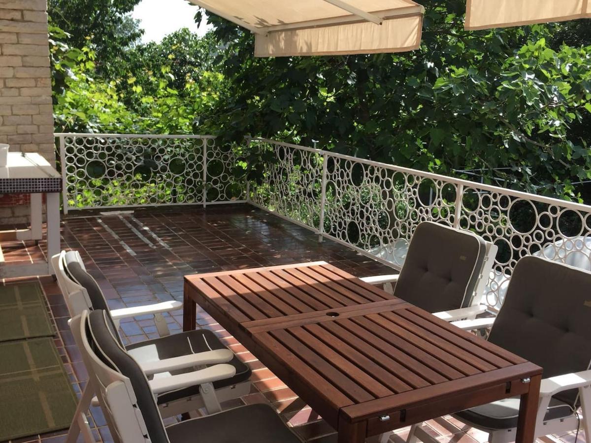 Domic ,Two Bedrooms Whit Large Terrace Njivice Εξωτερικό φωτογραφία