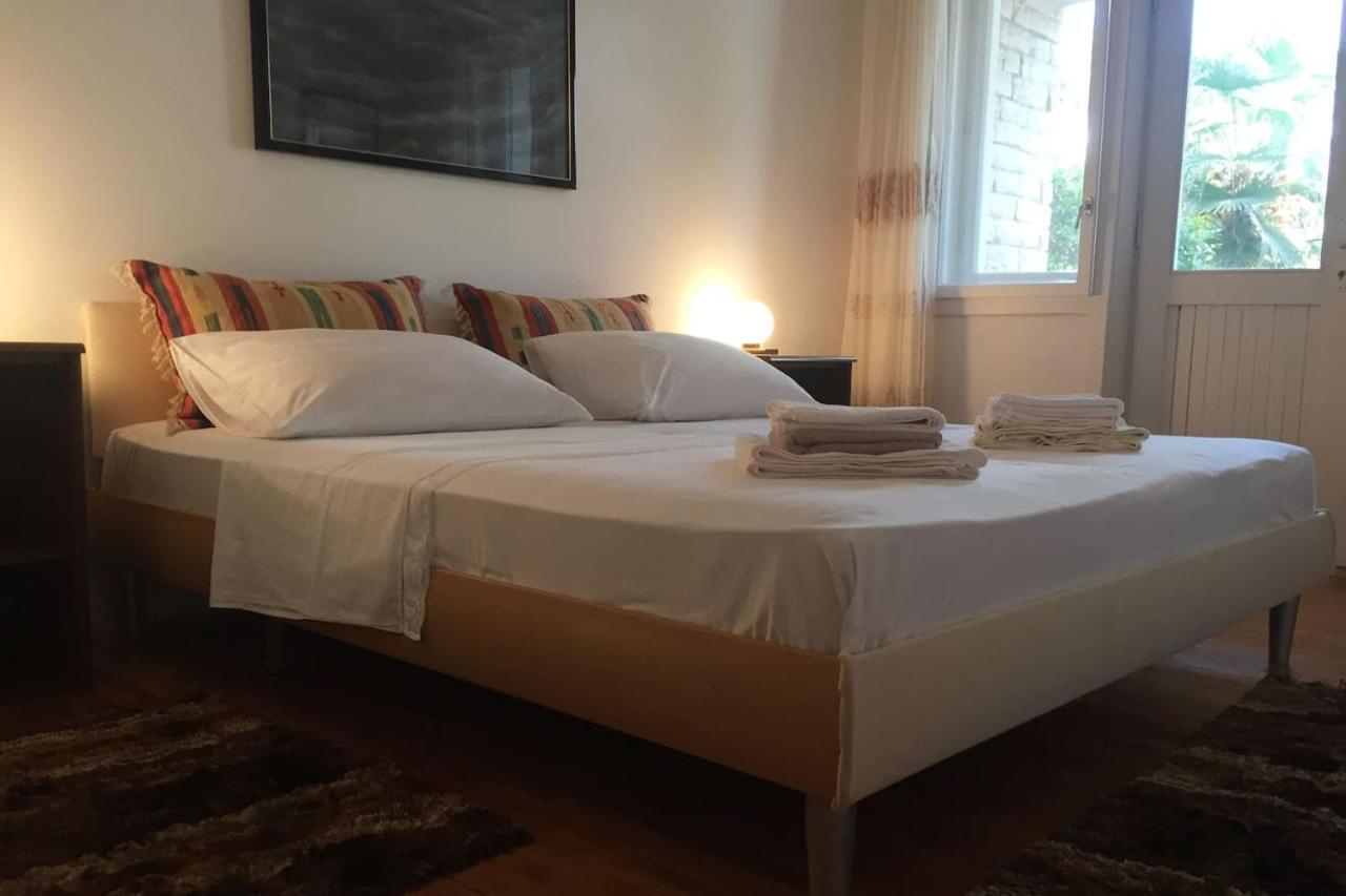 Domic ,Two Bedrooms Whit Large Terrace Njivice Εξωτερικό φωτογραφία